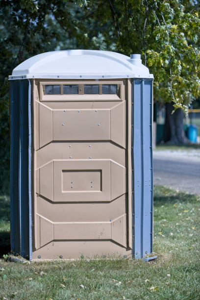 Porta potty delivery and setup in Orrville, OH